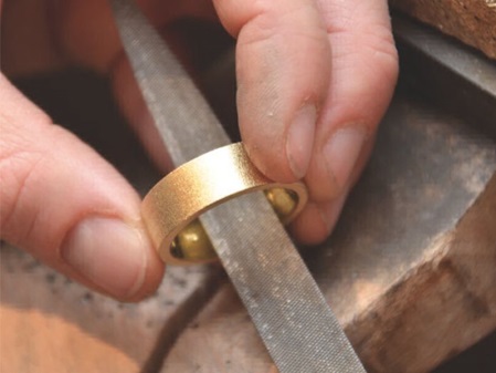 Schmuck und Stein - Goldschmiede - Trauring im Allgäu